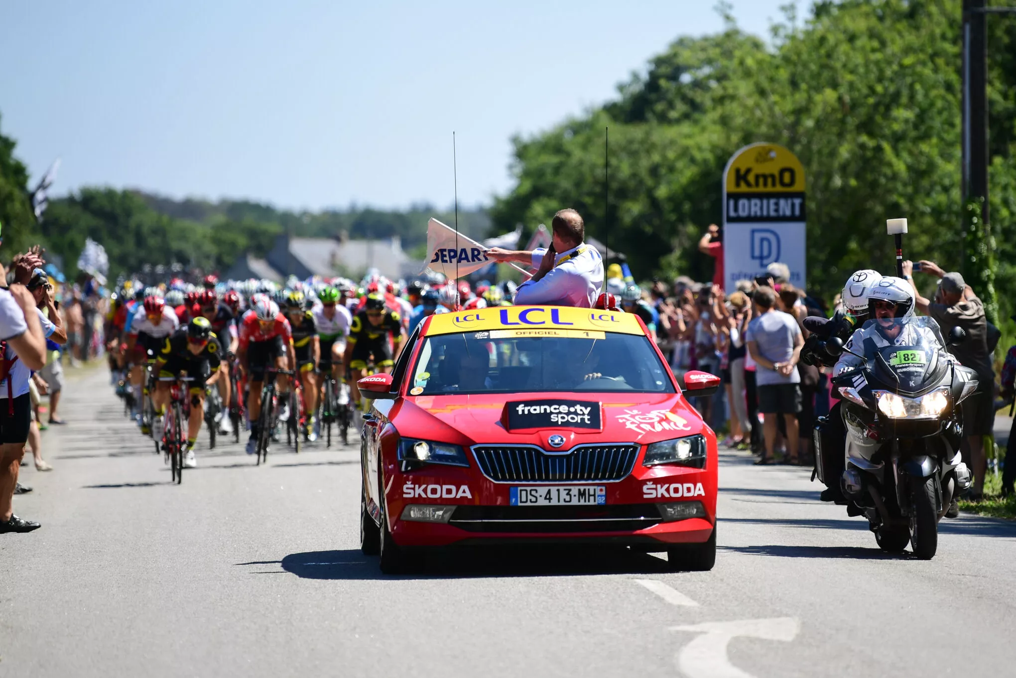 CPPour la 16e edition consecutive SKODA soutient le Tour de France en tant que partenaire principalheadline
