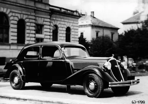 Škoda Superb 1936 - Type 902